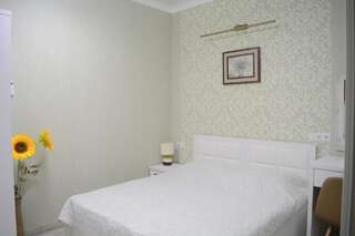 Отель Hotel Nicolas Тбилиси Двухместный номер эконом-класса с 1 кроватью или 2 отдельными кроватями-1